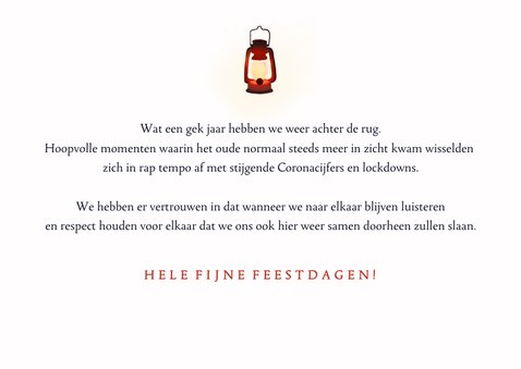 Liefdevolle kerstkaart - Teckel met lampjes in de sneeuw 3