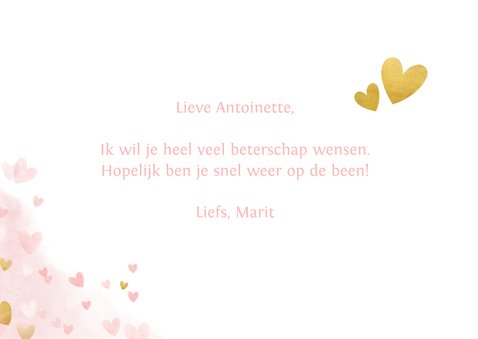 Lieve beterschapskaart met roze waterverf hartjes en knuffel 3