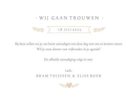 Liggende save the date fotokaart met 3 eigen foto's en datum 3