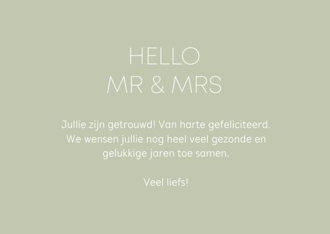 Minimalistisch felicitatiekaartje hello mr & mrs met hartje 3