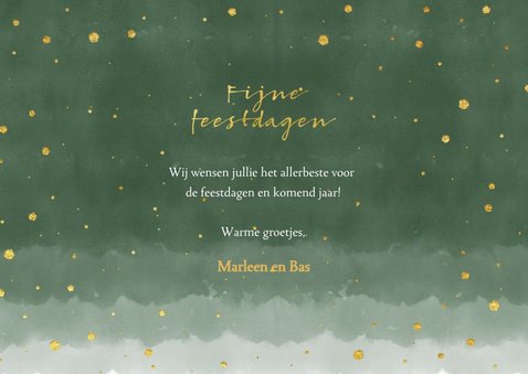 Moderne kerstkaart met goud typografie en groene waterverf 3