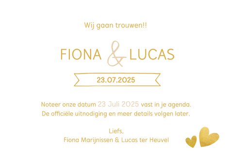 Moderne Save the Date kaart met gouden letters en hartjes 3