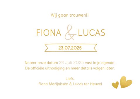 Moderne Save the Date kaart met gouden letters en hartjes 3