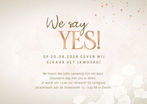 Moderne trouwkaart eucalyptus takjes spetters hartjes & foto 3