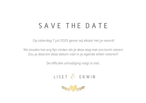 Save the Date kaart klassiek wit met gouden duifjes en foto 3