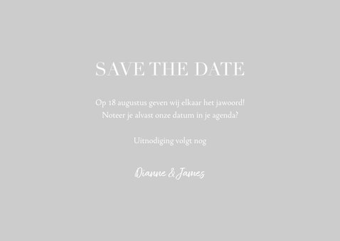Save the date kaart met grote foto en witte typografie 3