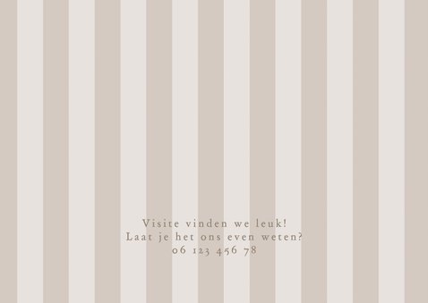 Stijlvol geboortekaartje in grijze beige kleuren gestreept 2