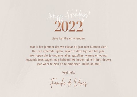 Stijlvolle kerstkaart fotocollage 2022 happy holidays beige 3
