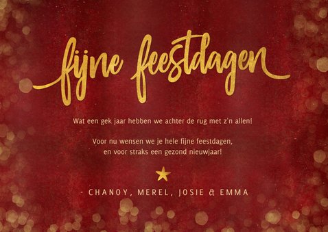 Stijlvolle rode fotocollage kerstkaart met 3 foto's en goud 3