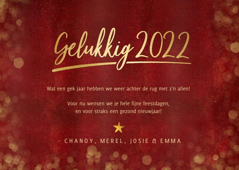 Stijlvolle rode nieuwjaarskaart met 3 eigen foto's en goud 3