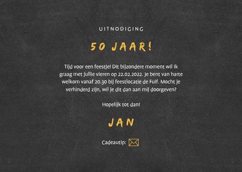 Uitnodiging 'feestje' krijtbord met 2 foto's 3