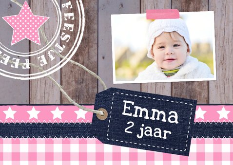 Uitnodiging kinderfeestje foto meisje label hout 2