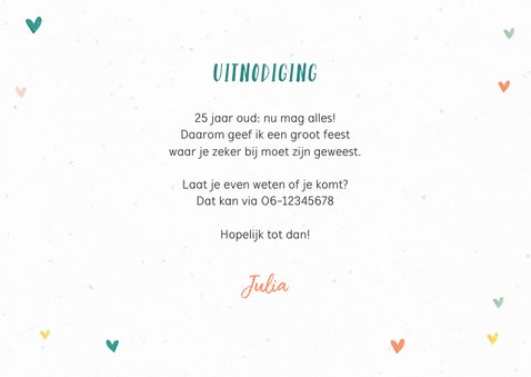 Uitnodiging verjaardag wegwijzers vrouw hip foto hartjes 3