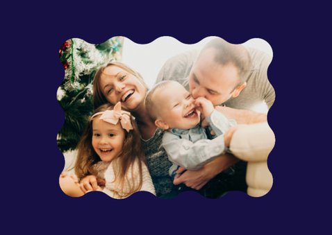 Vrolijke blauwe kerstkaart met gekleurd jaartal 2