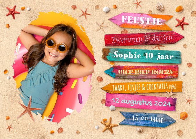 Sjabloon voor uitnodiging voor een zwembadfeest met plat ontwerp | Gratis Vector