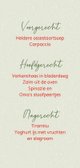 Menukaart kerst kabouter draagt hart 3