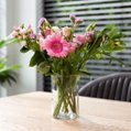 Roze brievenbusboeket 4