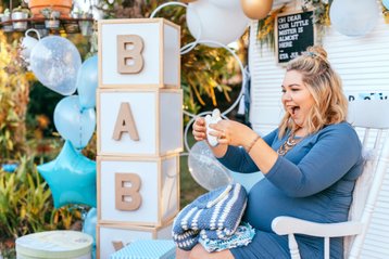 babyshower cadeautjes openen