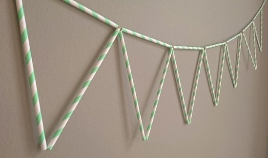 DIY slinger van rietjes
