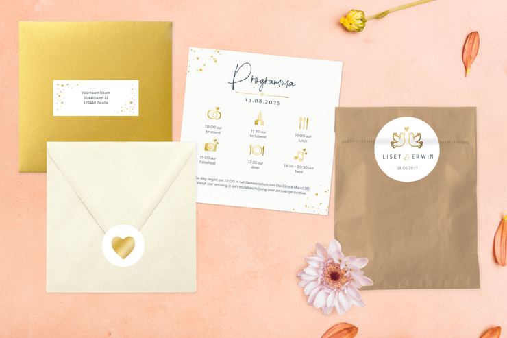 Trouwkaart met sluitzegel, adressticker, gekleurde envelop en inlegvel