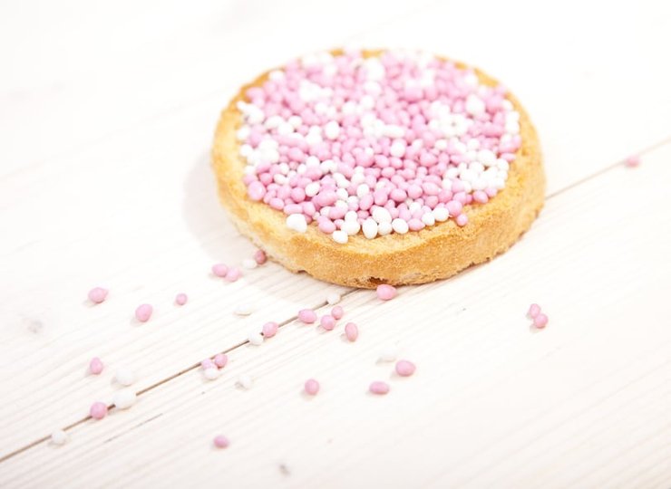 Kraamtraditie: beschuit met muisjes