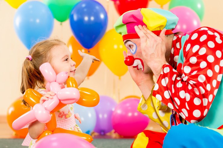 Kinderfeestje clown spelletjes