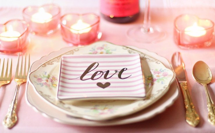 Roze kleuren themadiner