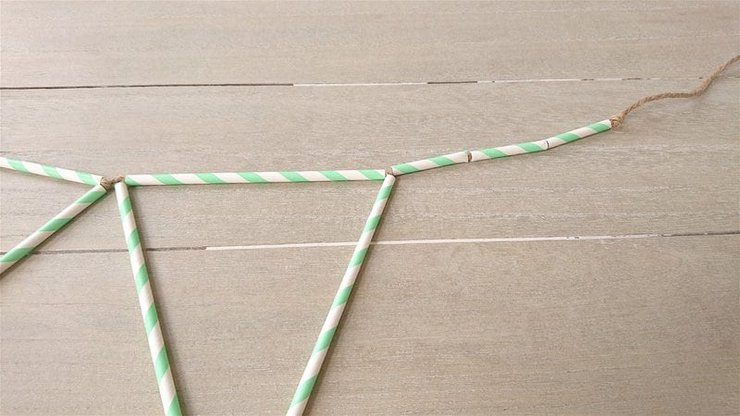 Eindstuk rietjesslinger maken