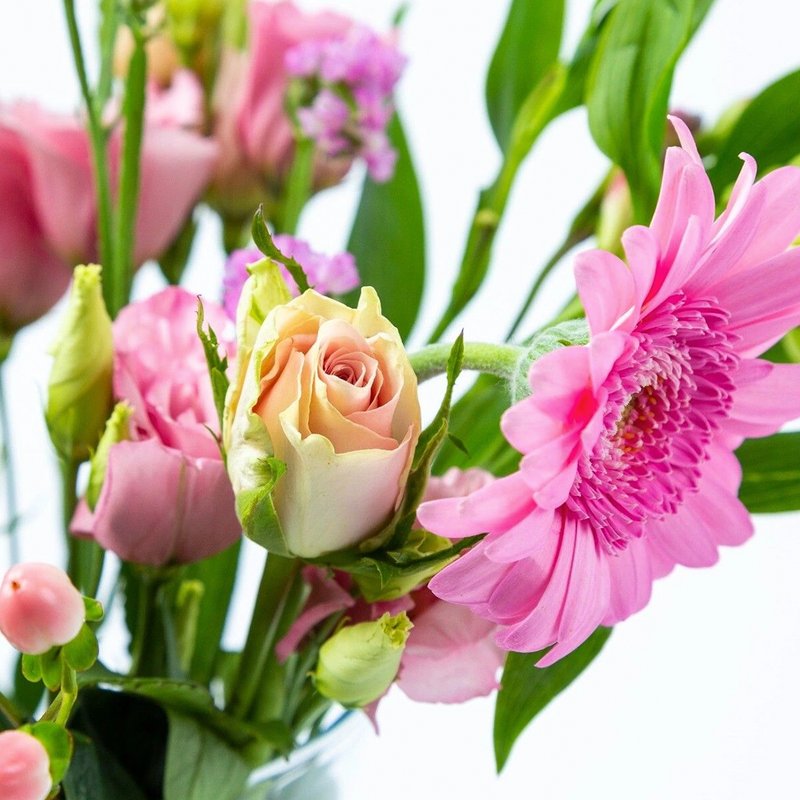 Roze brievenbusboeket
