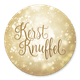 Kerstknuffel met gouden achtergrond