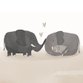 Geboorte twee grote olifanten met baby