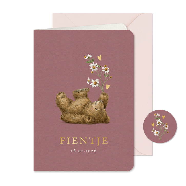 Geboortekaartje meisje met beertje en bloem met hartjes