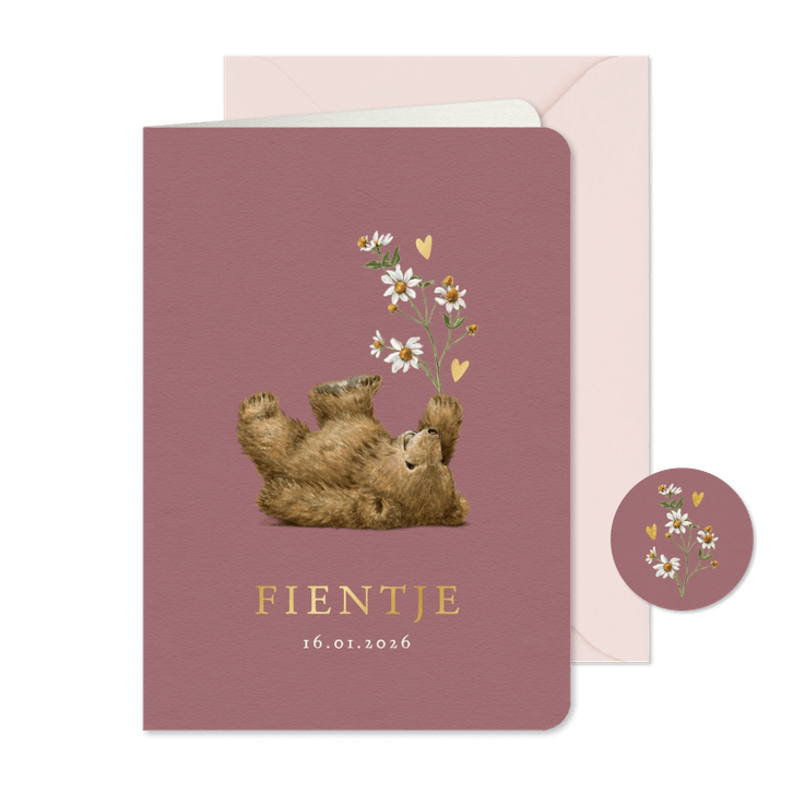Geboortekaartje meisje met beertje en bloem met hartjes