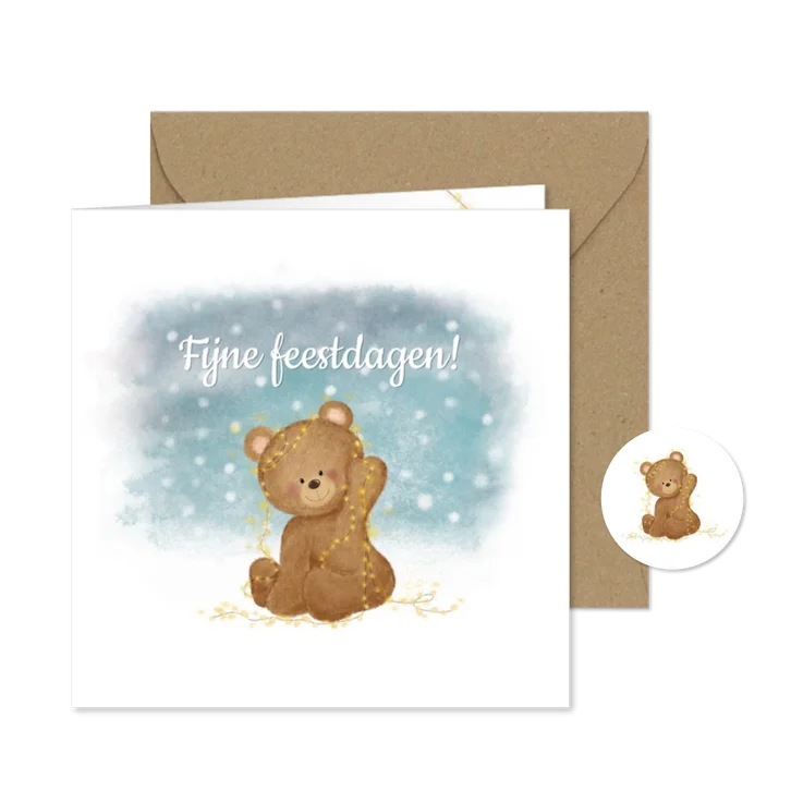 Beregezellige kerstkaart met lief beertje in sneeuw