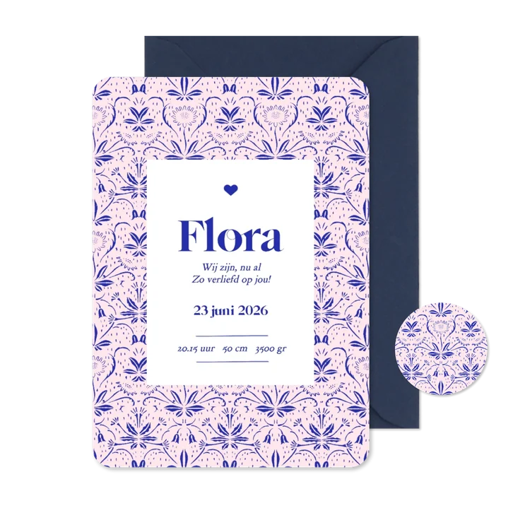Bijzonder geboortekaartje met vintage patroon in roze blauw