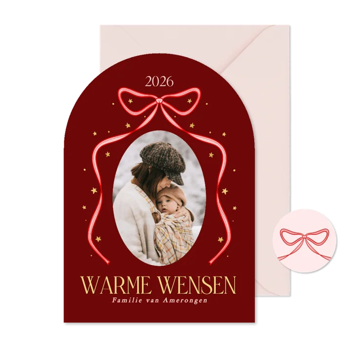 Boogvorm kerstkaartje met strik en foto rood