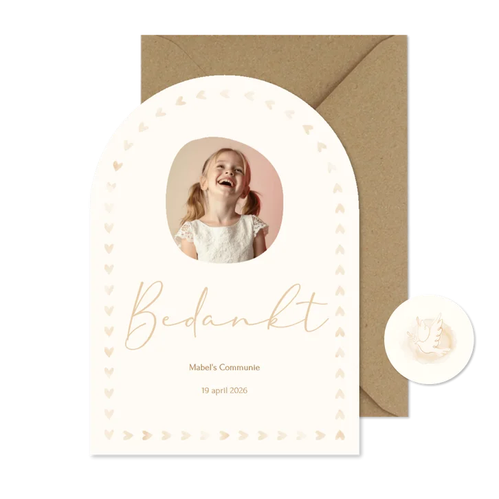 Boogvormig bedankkaartje met foto en kader van hartjes