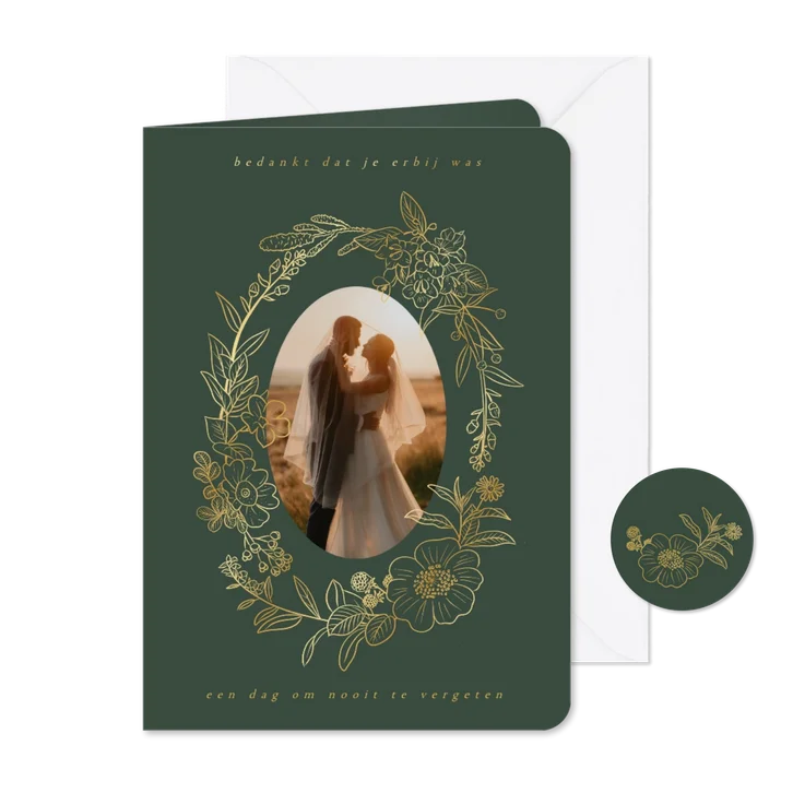 Donkergroene bedankkaartje met bloemenkrans in goud 