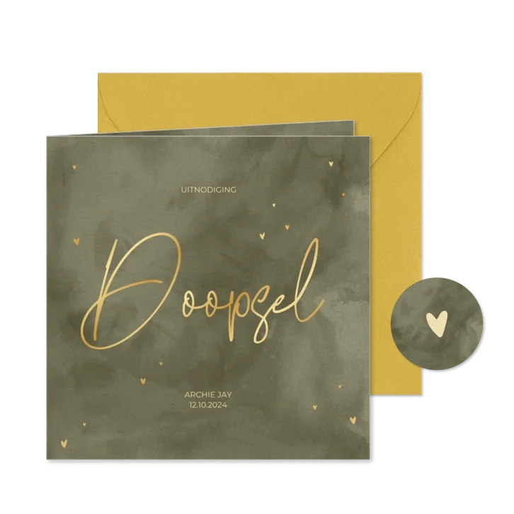 Doopkaart met groene waterverf en goudfolie hartjes
