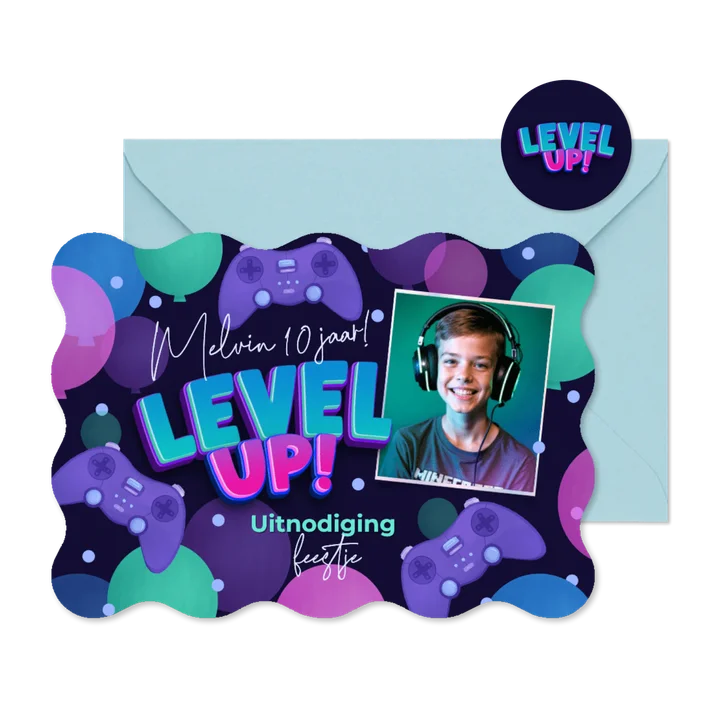 Enkele uitnodiging game party level up wave