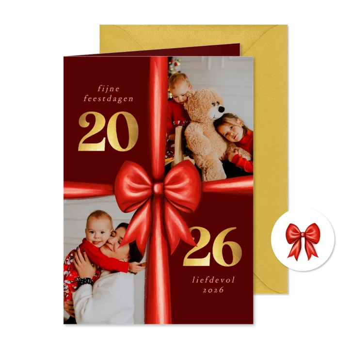 Fotocollage kerstkaart met rode strik en jaartal