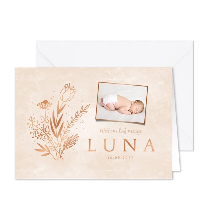 Geboortekaartje droogbloem line art zand meisje foto