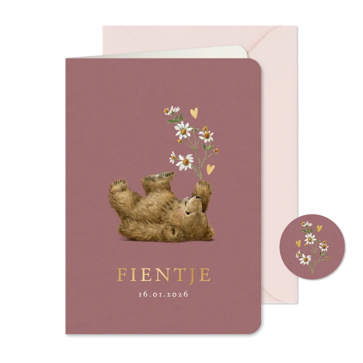Geboortekaartje meisje met beertje en bloem met hartjes