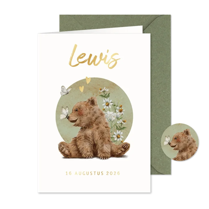 Geboortekaartje met beertje en vlinder tussen de bloemen