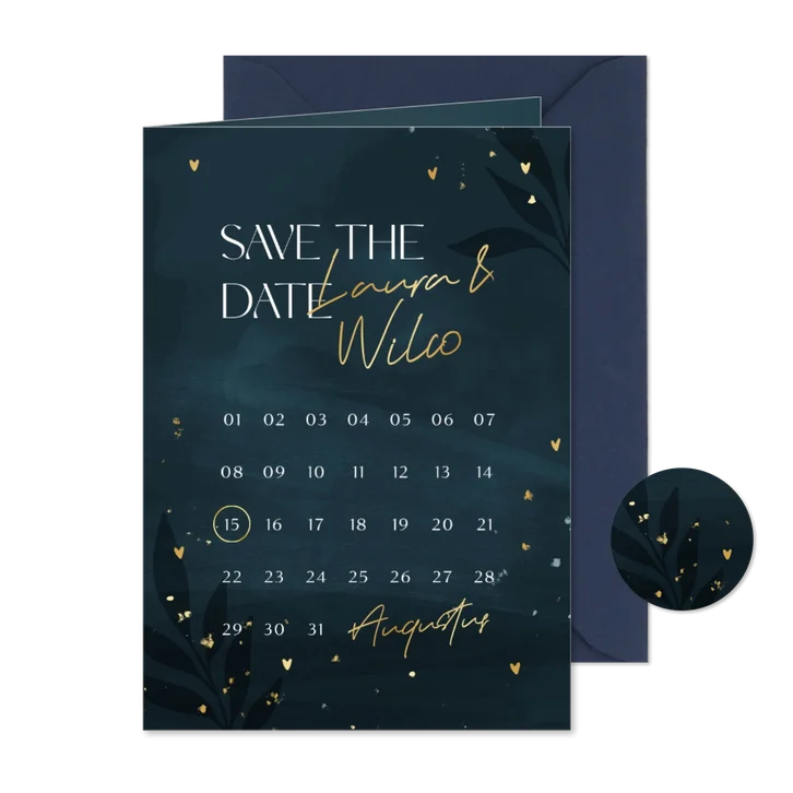 Hippe donkerblauwe save the date kalender met gouden hartjes