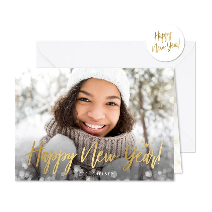 Hippe nieuwjaarskaart met grote eigen foto en sneeuwkader