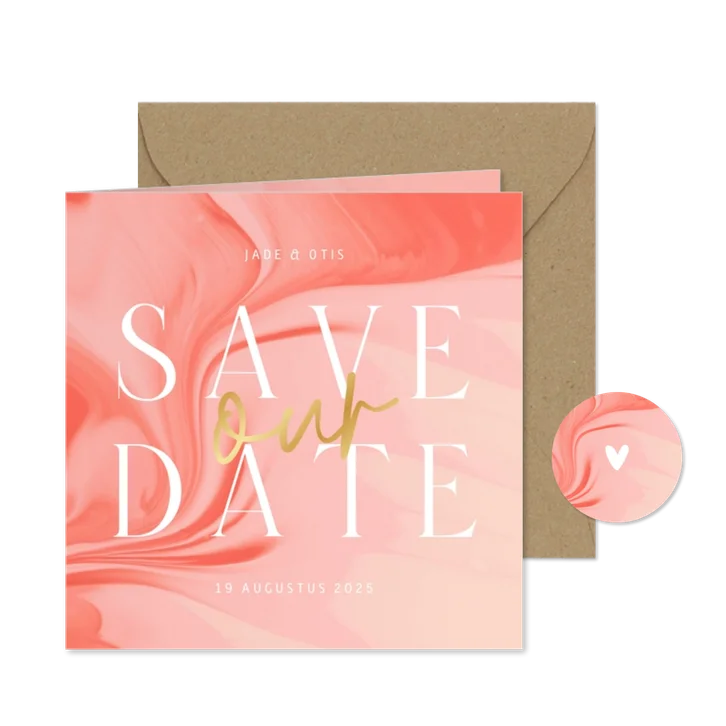 Hippe save the date kaart satijnlook in roze met goudfolie