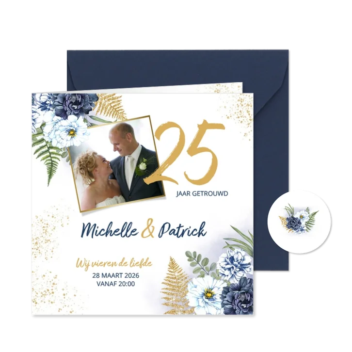 Huwelijksjubileum blauwe rozen foto