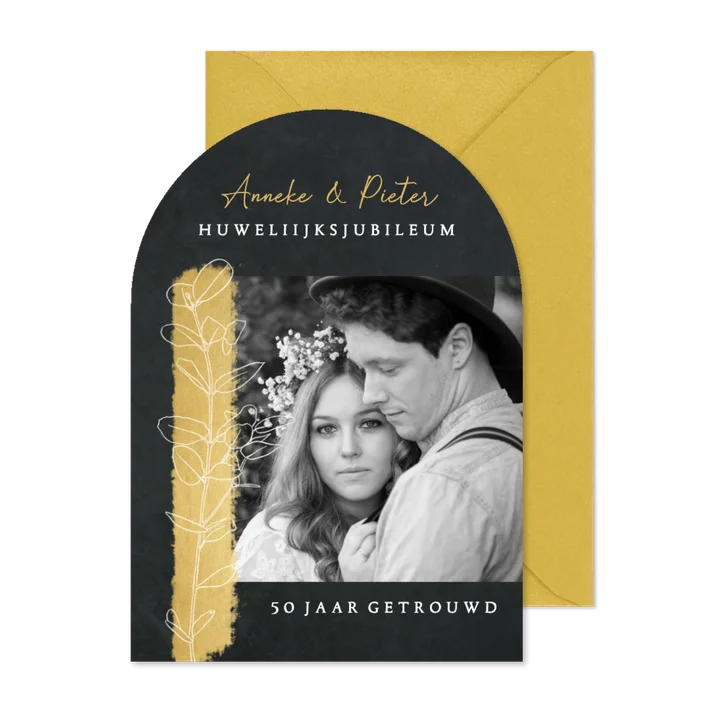 Jubileum uitnodiging in boog wit takje gouden streep en foto