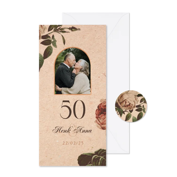 Jubileumkaart 50 jaar vintage met foto en bloemen